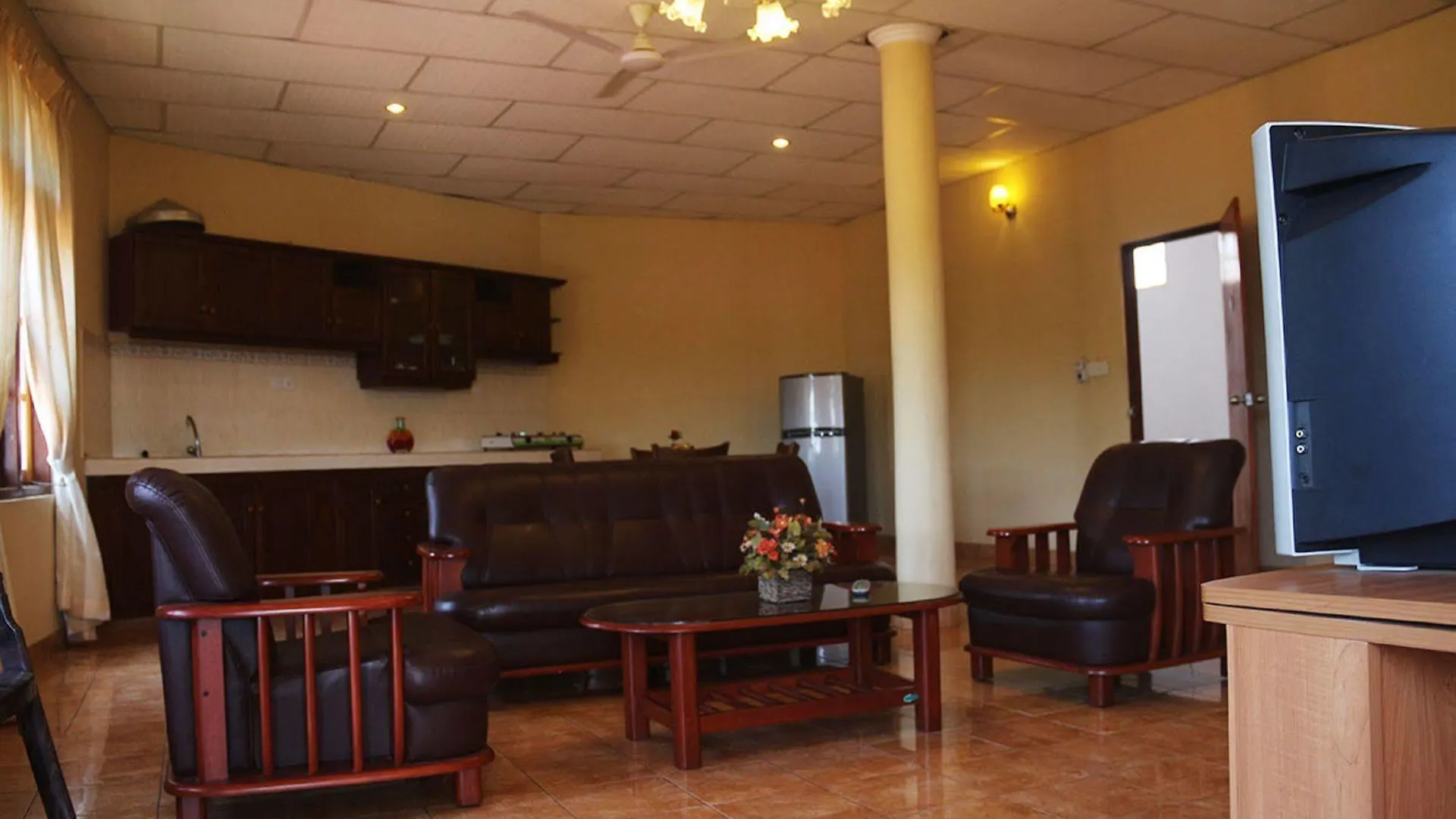 Hotel Red Rose Negombo