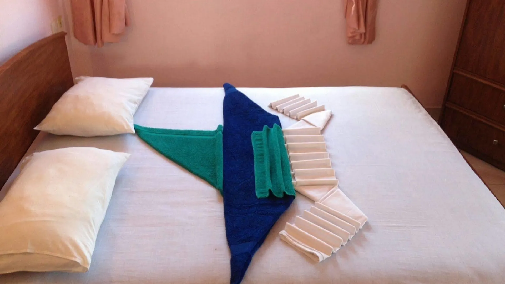 Hotel Red Rose Negombo