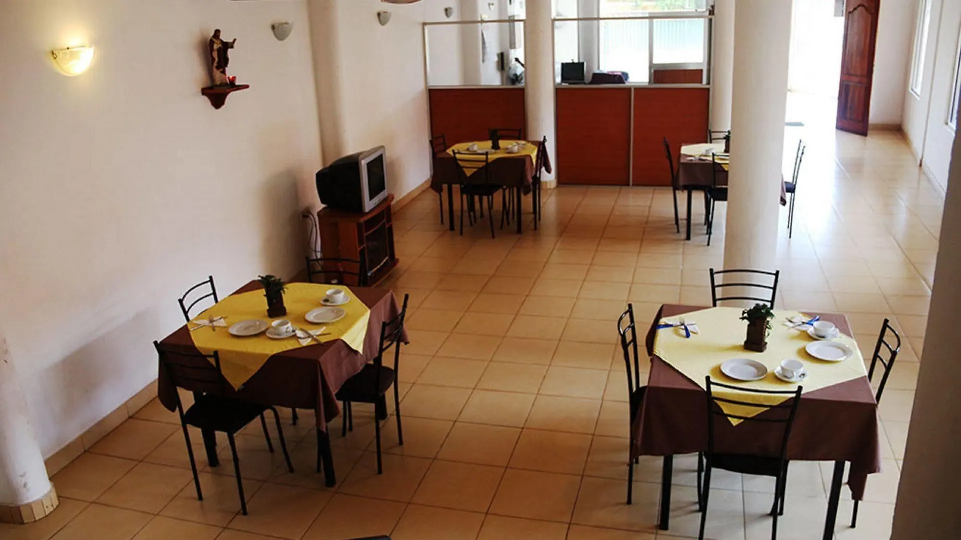 Hotel Red Rose Negombo