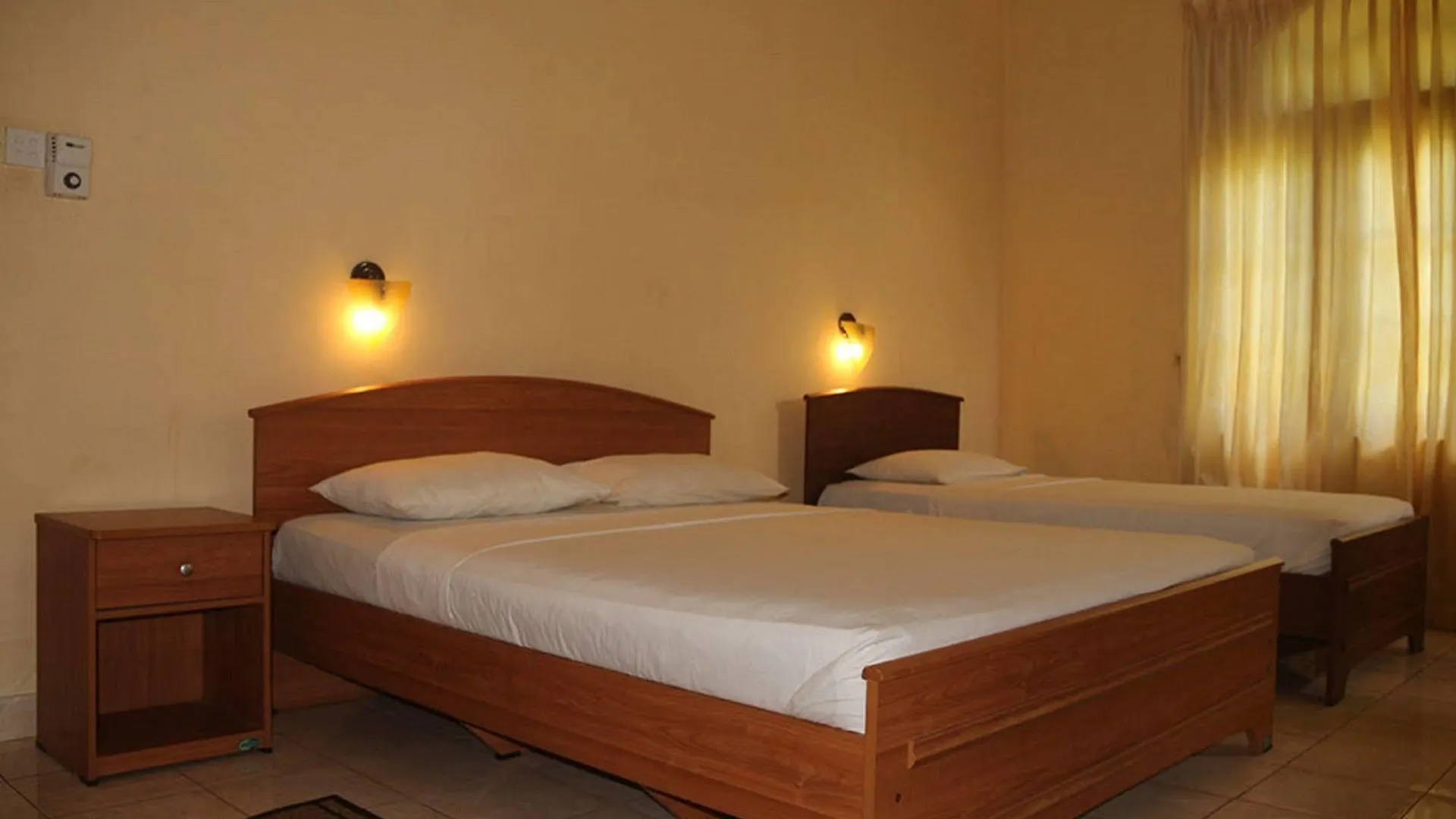 Hotel Red Rose Negombo