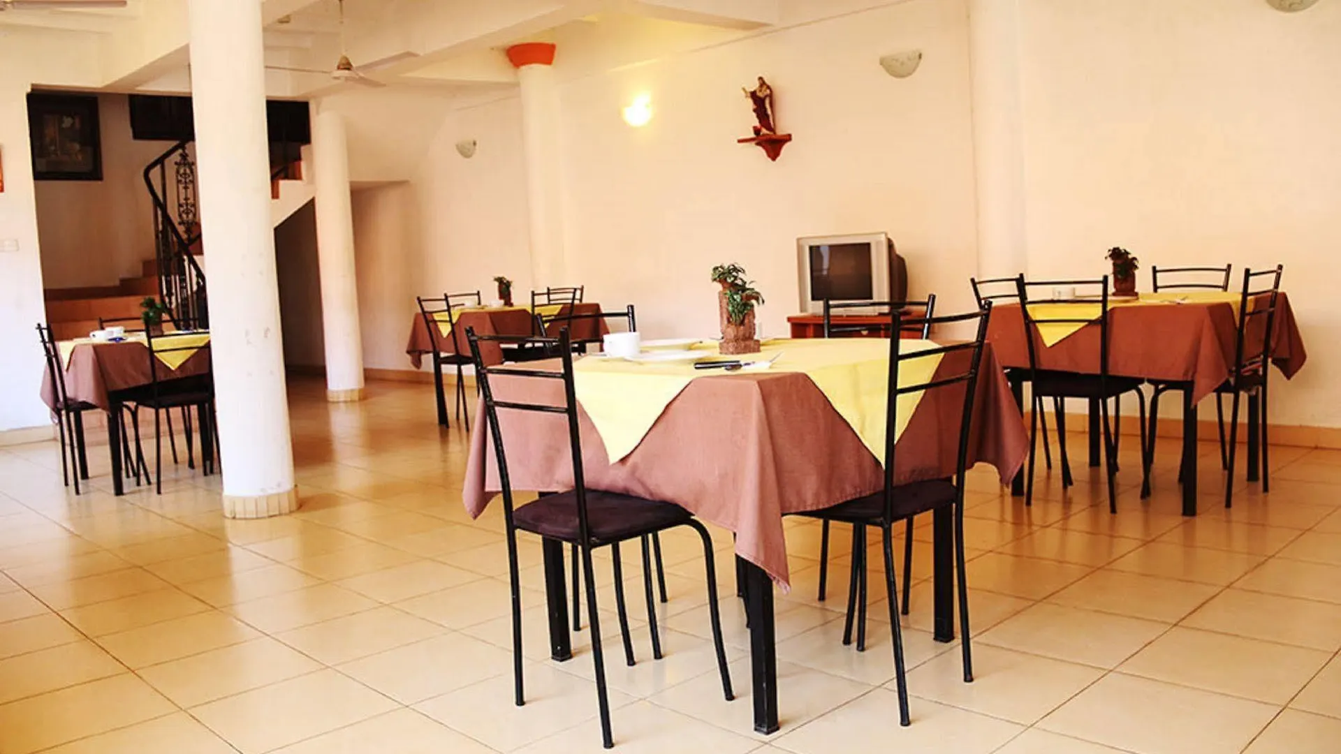 Hotel Red Rose Negombo