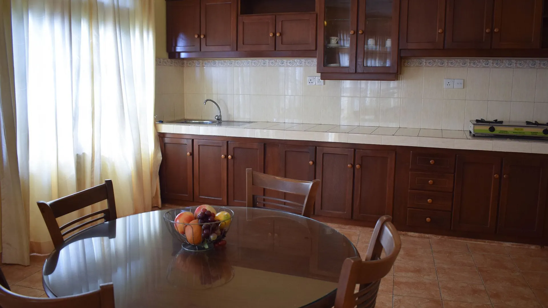 Hotel Red Rose Negombo